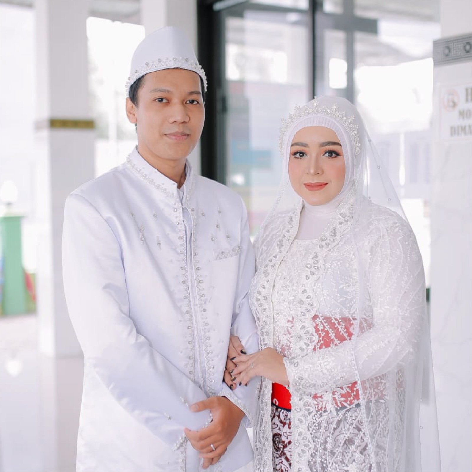 MENIKAH